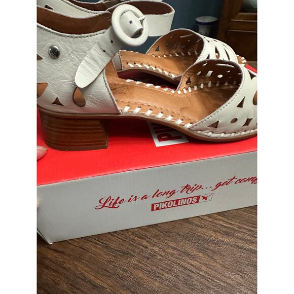 Pikolinos  Melilla Doe Cut Leather Sandals Flate Heel Buckle Closure Size 39 - Picture 7 of 8